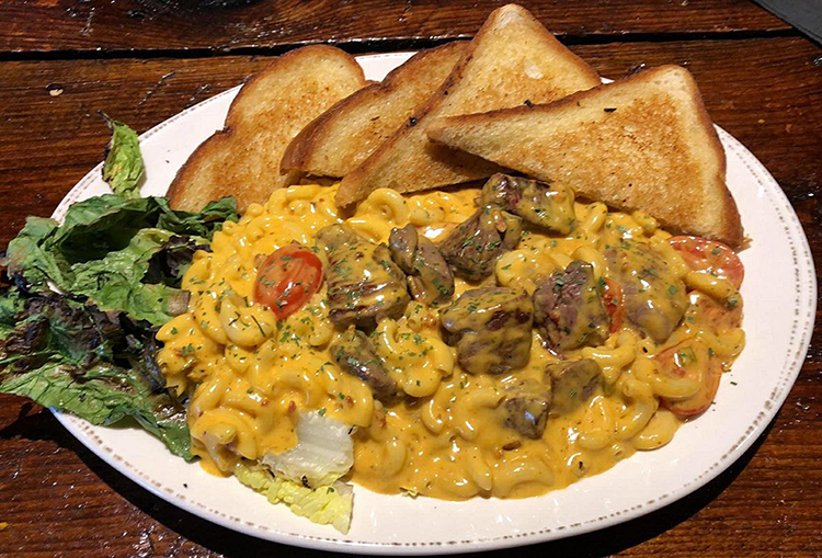 Molly Pitchers - BLT Pasta with Beef Tenderloin