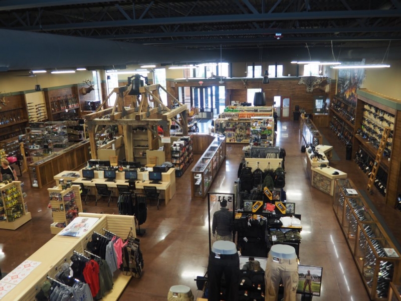 Huron Valley Guns - Retail Floor
