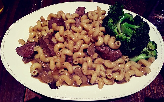 Molly Pitchers - Steak Tips Noodles